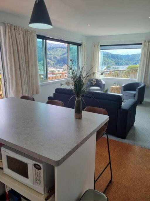 Sea-Renity Picton, Apt B Bagian luar foto